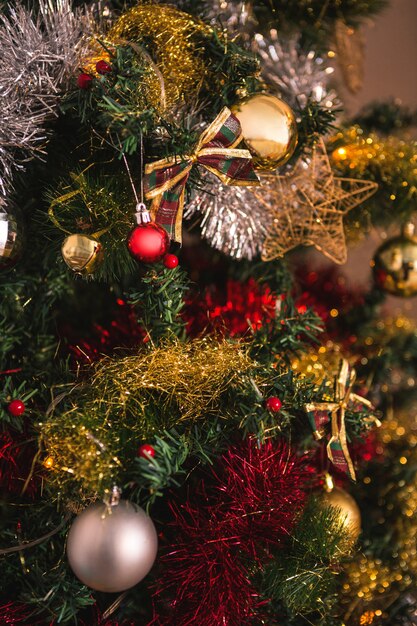 Close-up da árvore de Natal decorativas