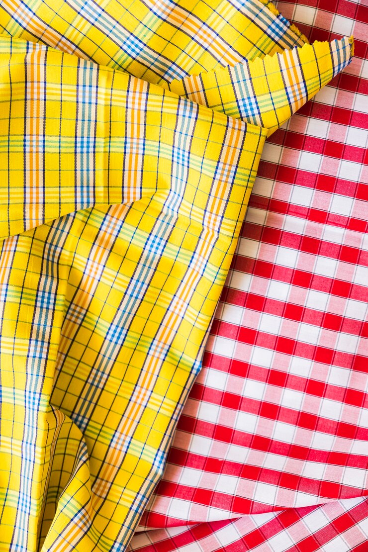 Foto grátis close-up, de, amarelo vermelho, clássicas, checkered, tecido têxtil
