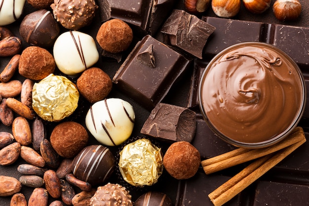 Close-up de arranjo de chocolate