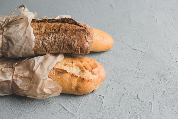 Close-up de pão de baguette fresco