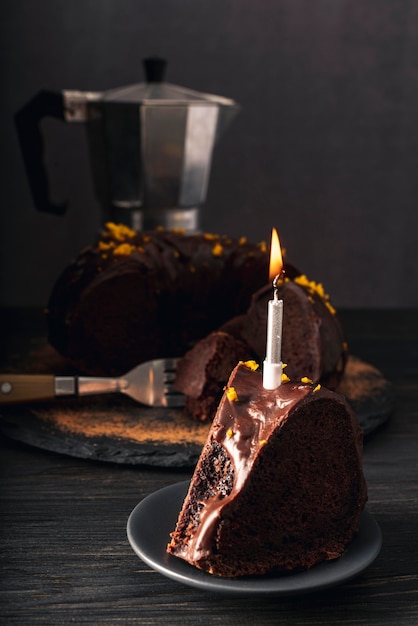 Foto grátis close-up de um delicioso bolo de chocolate