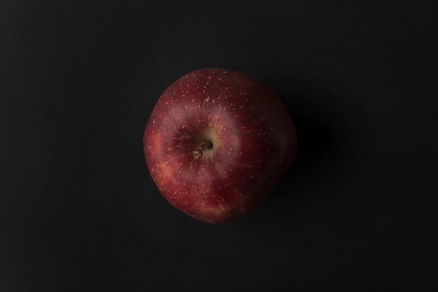 Close-up de uma maçã fresca vermelha