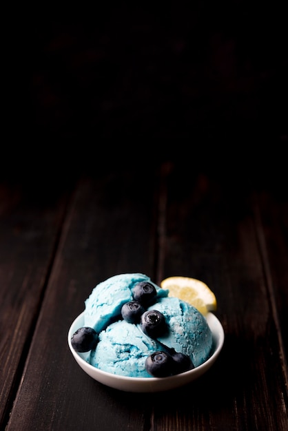 Close-up delicioso sorvete pronto para ser servido