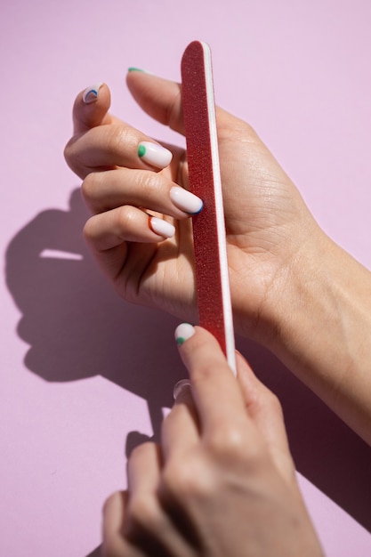 Foto grátis close-up na arte de unhas de beleza