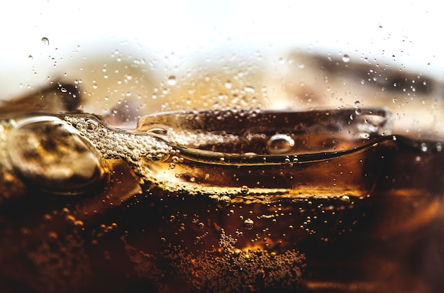 Foto grátis coca-cola fizzy beber tiro macro