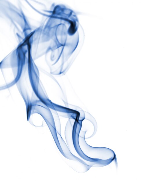Foto grátis coleção de fumaça azul no fundo branco