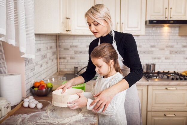 Comida branca refeição felicidade mulheres