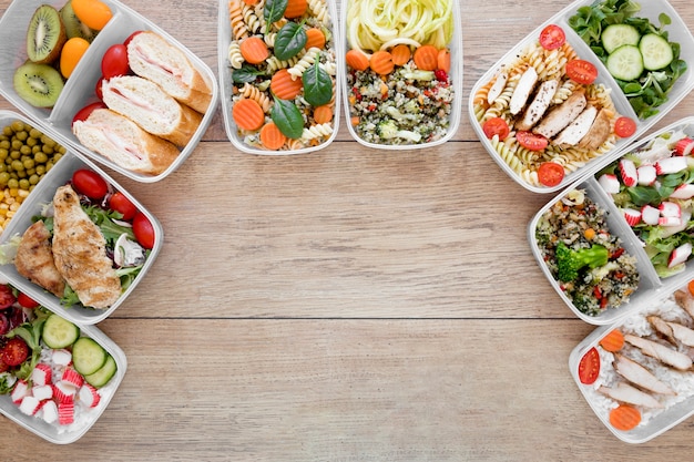 Foto grátis comida nutritiva plana leiga em recipientes