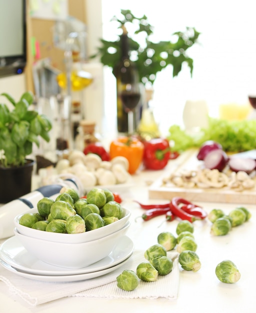 Foto grátis comida saudável na mesa