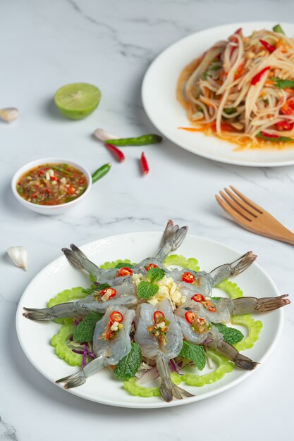 Comida tailandesa; Camarão com molho de peixe picante