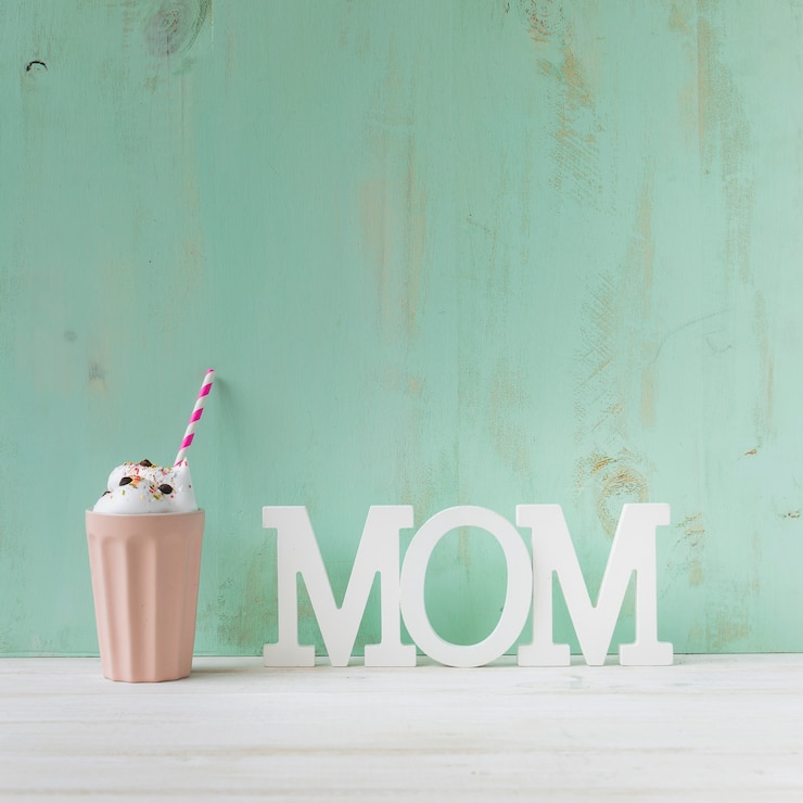 Foto grátis composição com smoothie para o dia das mães