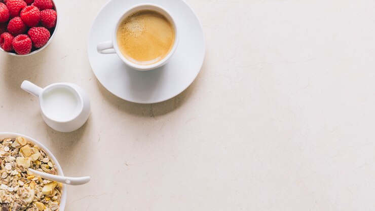 Foto grátis composição de café da manhã com copyspace