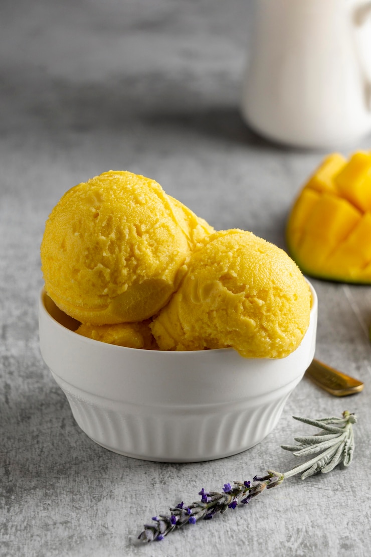 Foto grátis composição de delicioso sorvete caseiro