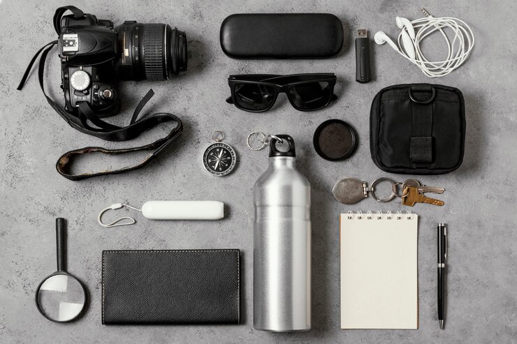 Foto grátis composição de diferentes elementos de viagem