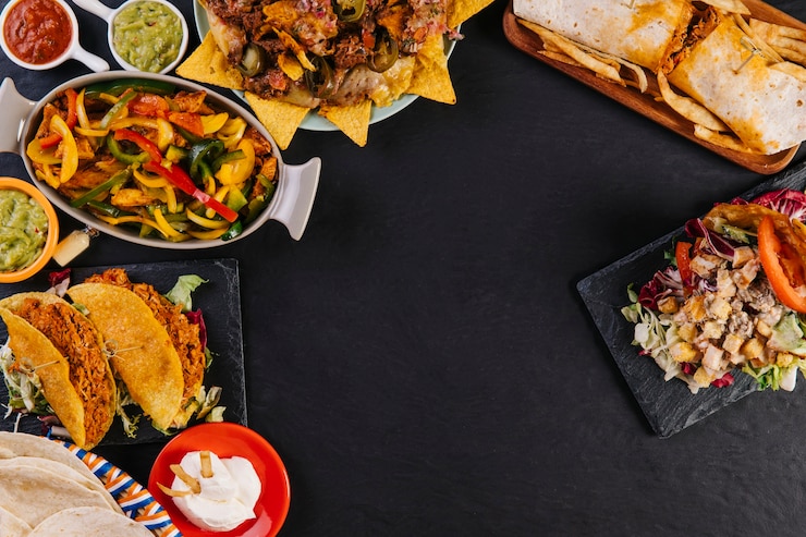 Foto grátis composição de pratos mexicanos deliciosos