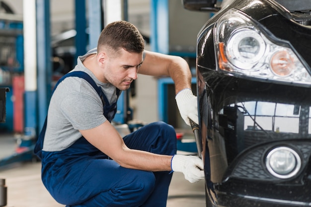 Composição mecânica moderna de automóveis