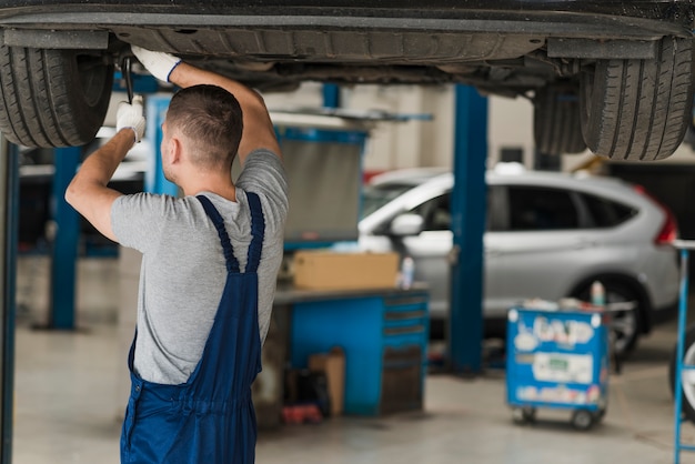 Foto grátis composição mecânica moderna de automóveis