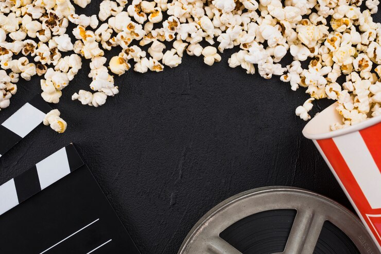 Foto grátis composição plana leiga de objetos de cinema