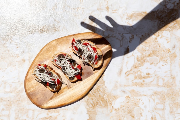 Foto grátis composição tradicional de gulas deliciosas