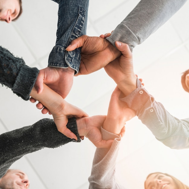 Comunidade conceito com as mãos das pessoas