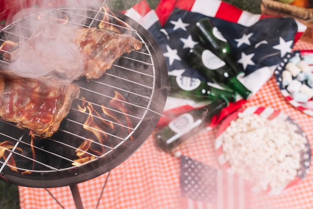 Conceito de dia da independência dos EUA com churrasco