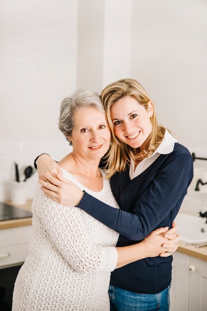 Foto grátis conceito de dia das mães na cozinha