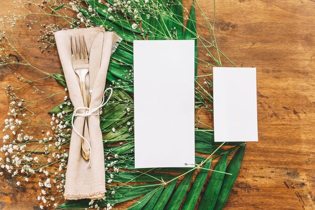 Conceito de menu de casamento floral