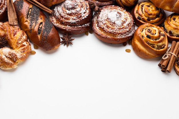 Foto grátis conceito de pastelaria deliciosa com espaço de cópia