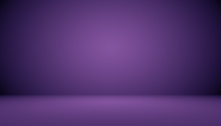 Foto grátis conceito de plano de fundo do estúdio - fundo escuro do quarto do estúdio roxo do gradiente para o produto.