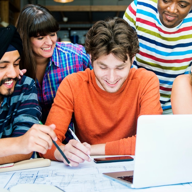 Conceito de reunião de Brainstorming Casual Cafe arquiteto