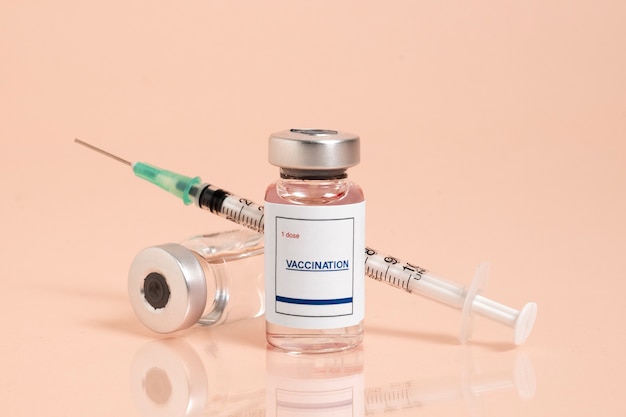 Foto grátis conceito de vacina de febre amarela