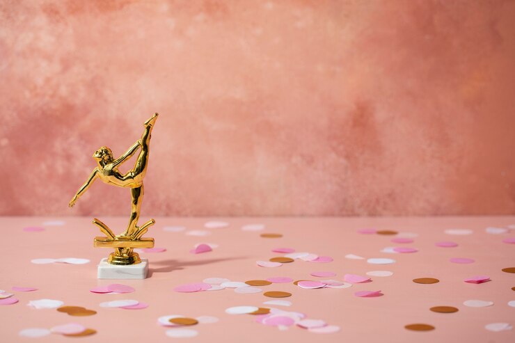 Foto grátis conceito de vencedor com prêmio