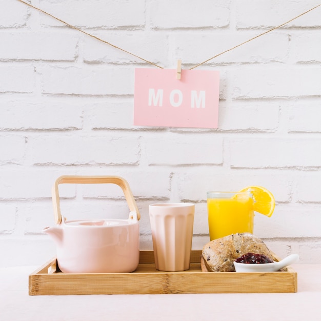 Conceito do dia das mães com café da manhã fresco