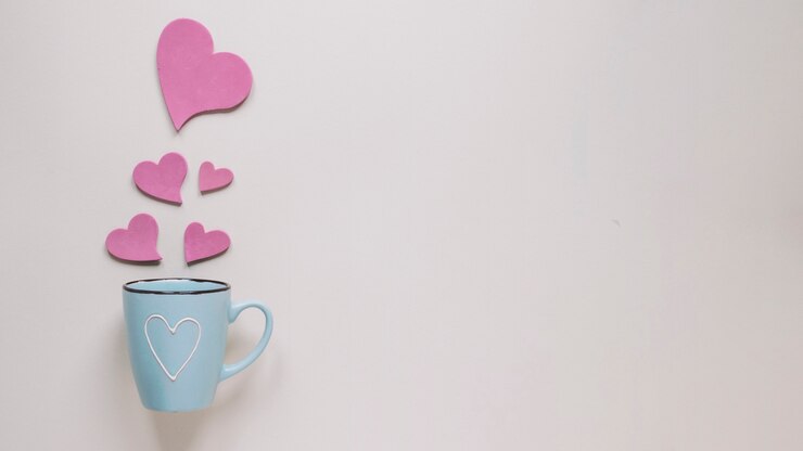 Foto grátis conceito do dia das mães com caneca e espaço à direita