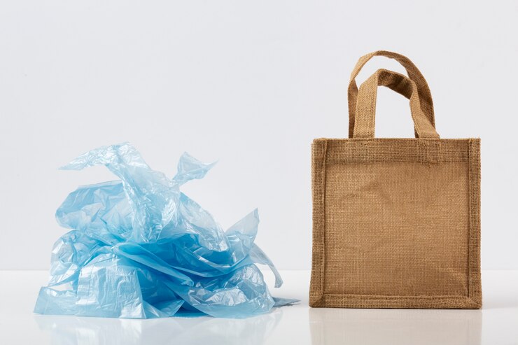 Foto grátis conheça alternativas sustentáveis de sacolas de compras