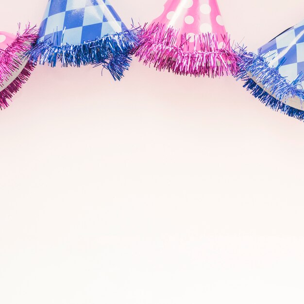 Conjunto de chapéus de festa