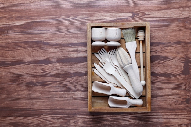 Conjunto de utensílios de cozinha de madeira, vista superior