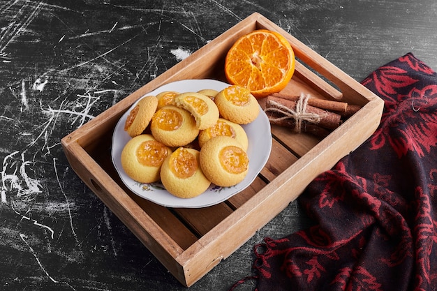 Cookies com confiture de canela e laranja.