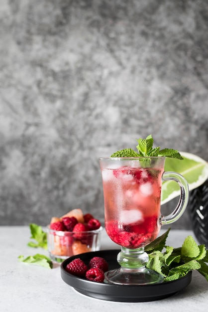 Foto grátis copiar coquetel de bebidas alcoólicas