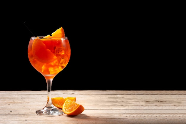 Copo de Aperol Spritz cocktail