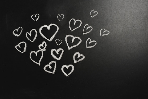Corações bonitos no quadro-negro