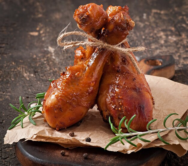 Coxinhas de frango assadas na marinada de mostarda e mel