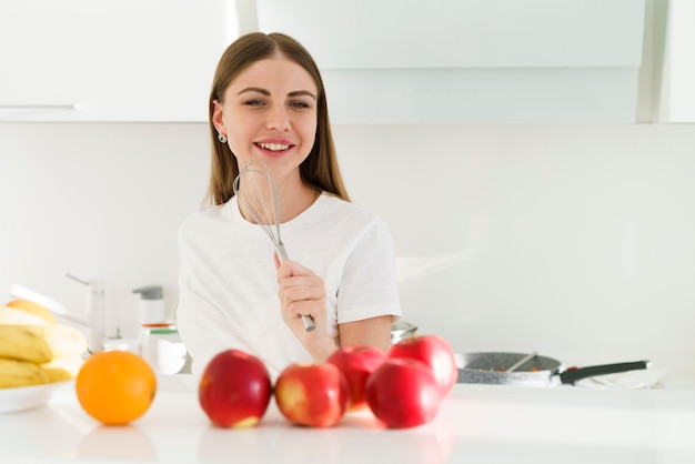 Foto grátis cozinha feminina