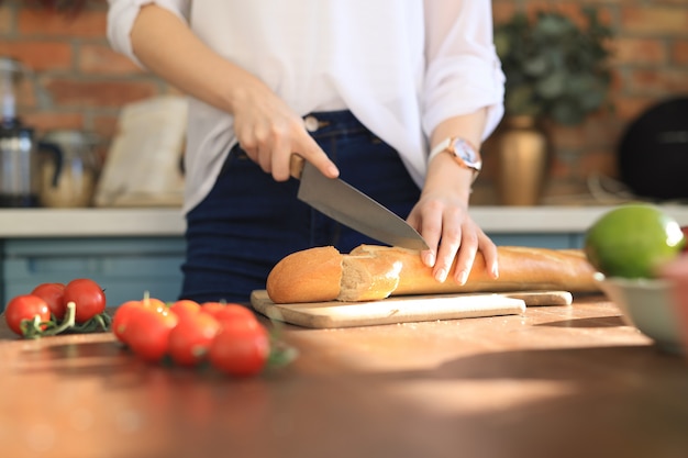 Foto grátis cozinhando em casa