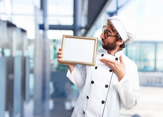 Cozinheiro chefe louco expressão feliz