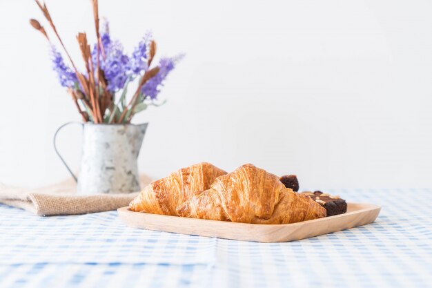 Croissants e brownies