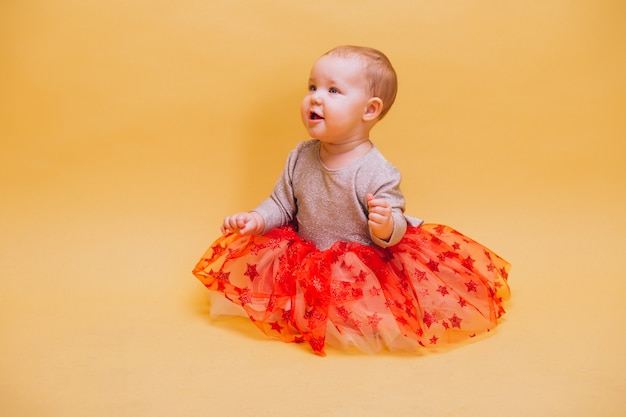 Cute, toddler bonito, em, vestido