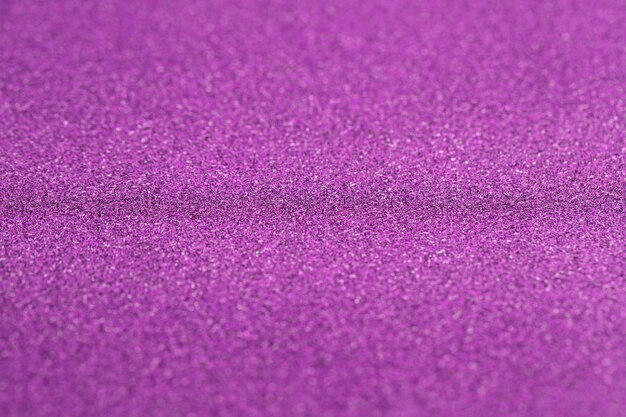 De perto o tecido roxo brilhante
