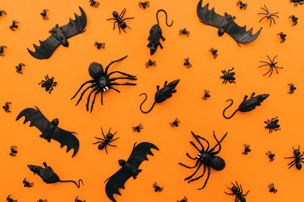 Decoração de Halloween com morcegos e ratos