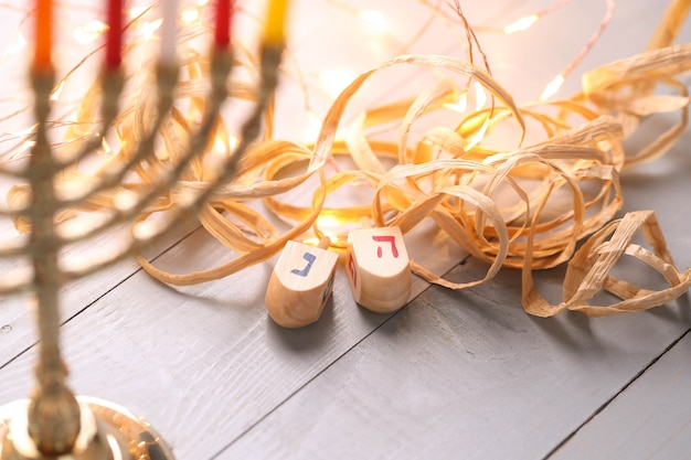 Decoração de hanukkah com velas